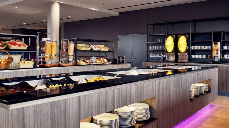 <b>Hotel Charleroi Airport Restaurant</b>. Images powered by <a href="https://iceportal.shijigroup.com/" title="IcePortal" target="_blank">IcePortal</a>.