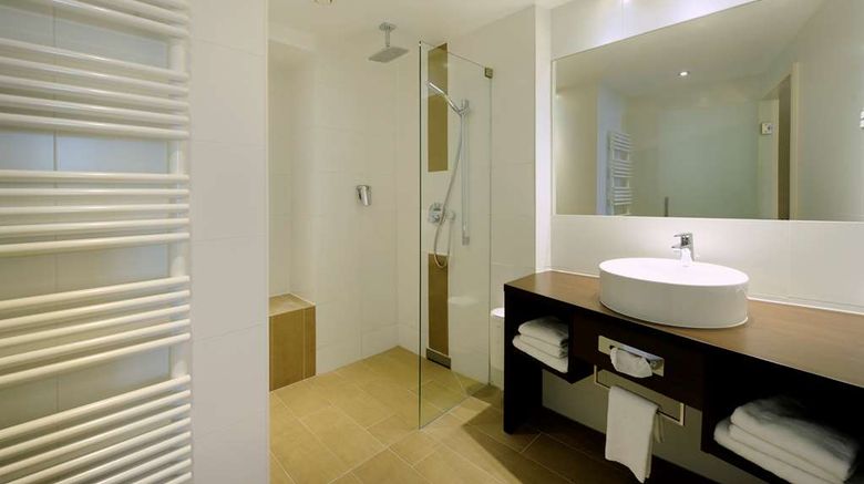 <b>Hotel Charleroi Airport Room</b>. Images powered by <a href="https://iceportal.shijigroup.com/" title="IcePortal" target="_blank">IcePortal</a>.
