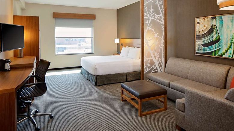 <b>Hyatt Place Glendale/Los Angeles Room</b>. Images powered by <a href="https://iceportal.shijigroup.com/" title="IcePortal" target="_blank">IcePortal</a>.