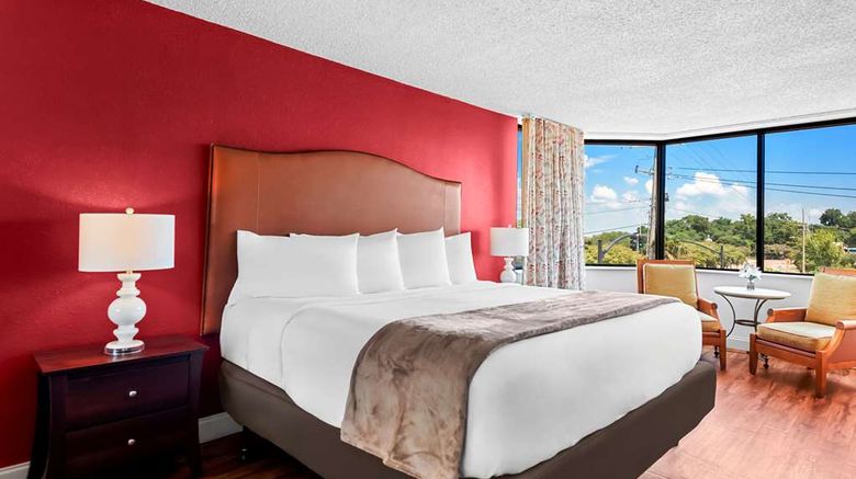 <b>Magnolia Bluffs, BW Signature Collection Room</b>. Images powered by <a href="https://iceportal.shijigroup.com/" title="IcePortal" target="_blank">IcePortal</a>.