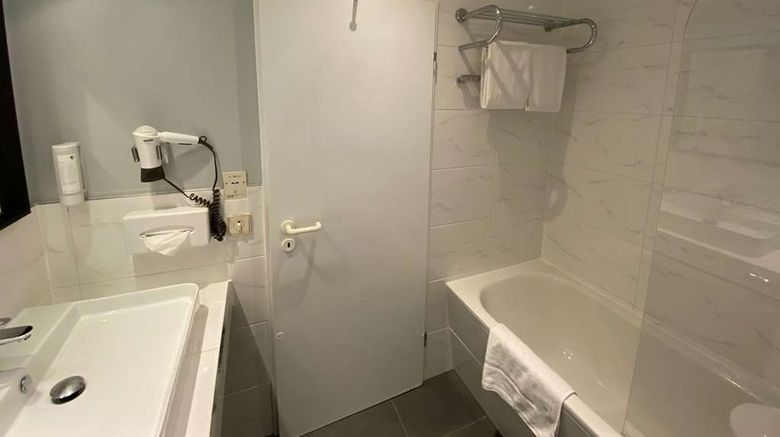 <b>Park Hotel Hamburg Arena Room</b>. Images powered by <a href="https://iceportal.shijigroup.com/" title="IcePortal" target="_blank">IcePortal</a>.