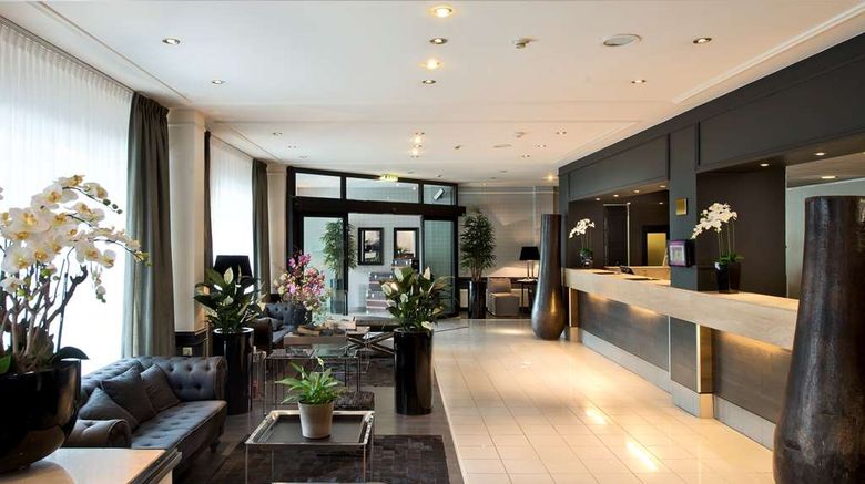 <b>Park Hotel Hamburg Arena Lobby</b>. Images powered by <a href="https://iceportal.shijigroup.com/" title="IcePortal" target="_blank">IcePortal</a>.