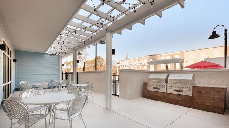 Home2 Suites By Hilton Charleston Exterior