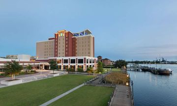 Embassy Suites by Hilton Riverfront