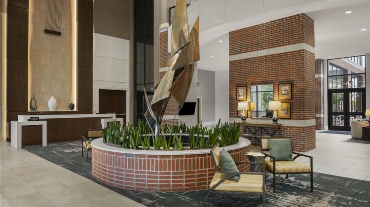 Embassy Suites by Hilton Riverfront Lobby