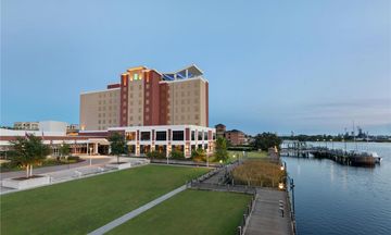 Embassy Suites by Hilton Riverfront