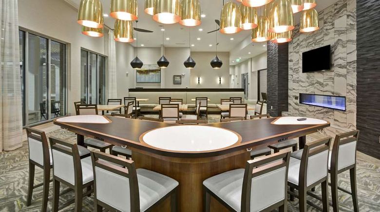 <b>Homewood Suites Raleigh/Cary I-40 Lobby</b>. Images powered by <a href="https://iceportal.shijigroup.com/" title="IcePortal" target="_blank">IcePortal</a>.