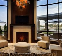 Embassy Suites Syracuse Destiny USA Lobby