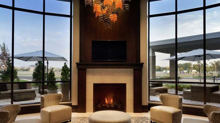Embassy Suites Syracuse Destiny USA Lobby