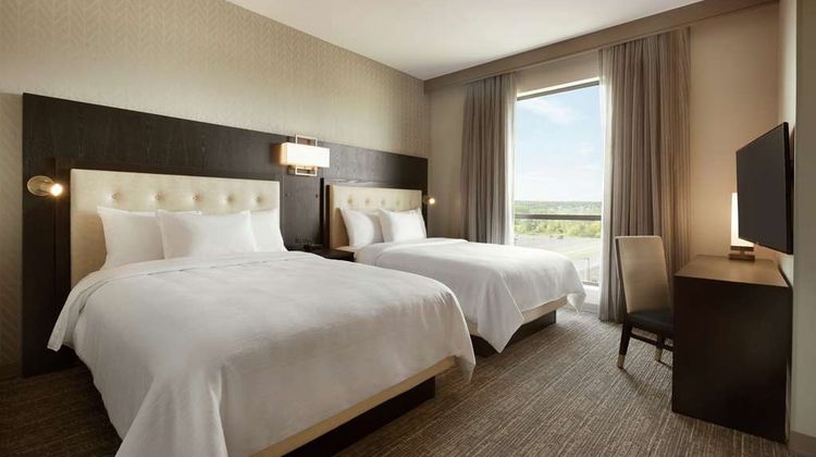 Embassy Suites Syracuse Destiny USA Room
