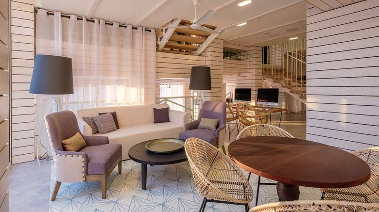 <b>Barcelo Portinatx - Adults only Lobby</b>. Images powered by <a href="https://iceportal.shijigroup.com/" title="IcePortal" target="_blank">IcePortal</a>.