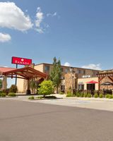 Ramada Fargo