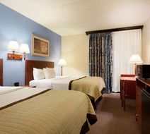 Ramada Fargo Room