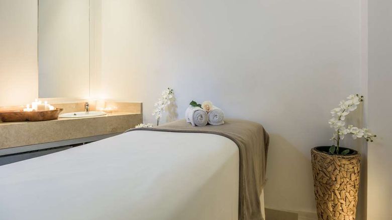 <b>NH Bogota Pavillon Royal Spa</b>. Images powered by <a href="https://iceportal.shijigroup.com/" title="IcePortal" target="_blank">IcePortal</a>.