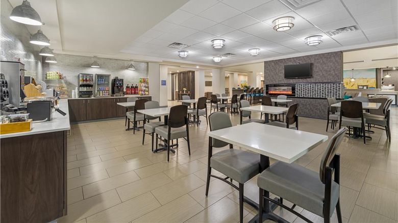 <b>Best Western Plus McPherson Restaurant</b>. Images powered by <a href="https://iceportal.shijigroup.com/" title="IcePortal" target="_blank">IcePortal</a>.