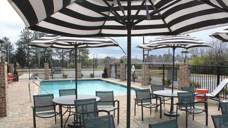 <b>Hampton Inn Forsyth Pool</b>. Images powered by <a href="https://iceportal.shijigroup.com/" title="IcePortal" target="_blank">IcePortal</a>.