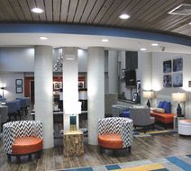Hampton Inn Forsyth Lobby