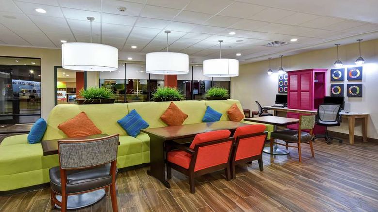 <b>Home2 Suites by Hilton El Reno Lobby</b>. Images powered by <a href="https://iceportal.shijigroup.com/" title="IcePortal" target="_blank">IcePortal</a>.