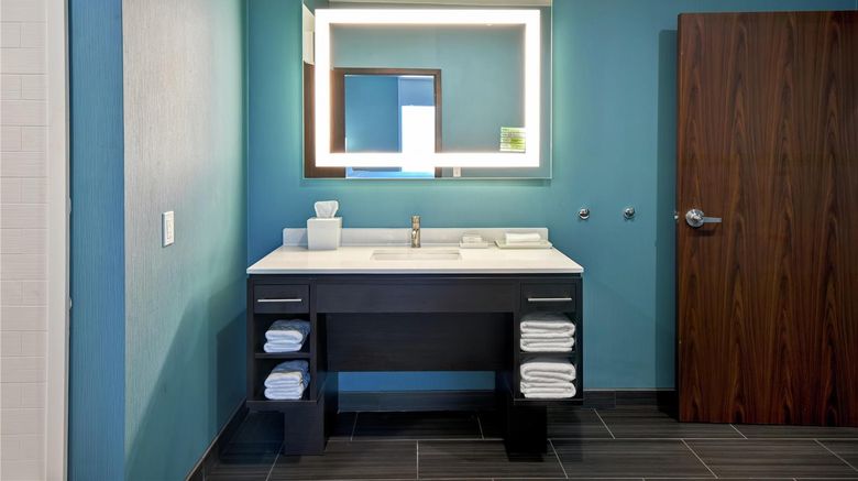 <b>Home2 Suites by Hilton El Reno Room</b>. Images powered by <a href="https://iceportal.shijigroup.com/" title="IcePortal" target="_blank">IcePortal</a>.