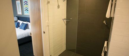 Alpha Hotel Eastern Creek Room