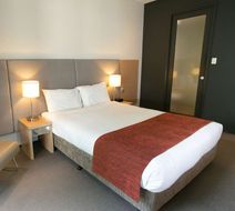 Alpha Hotel Eastern Creek Room