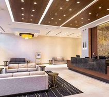 APA Hotel Woodbridge Lobby