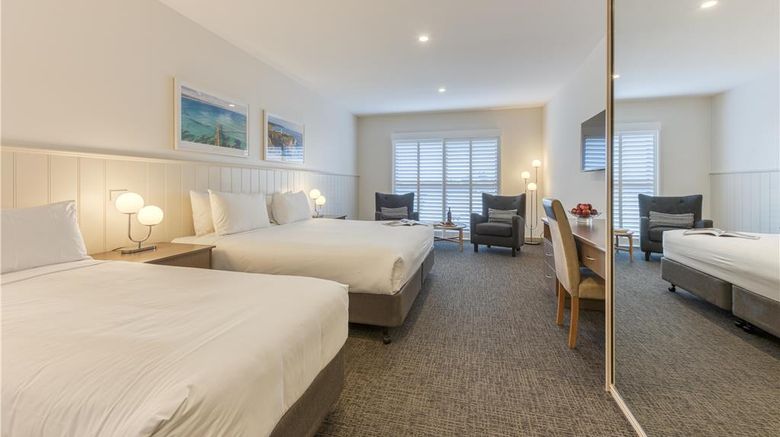 <b>Aurora Ozone Hotel Room</b>. Images powered by <a href="https://iceportal.shijigroup.com/" title="IcePortal" target="_blank">IcePortal</a>.