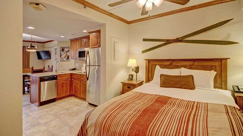 <b>Beaver Run Resort & Conference Center Suite</b>. Images powered by <a href="https://iceportal.shijigroup.com/" title="IcePortal" target="_blank">IcePortal</a>.