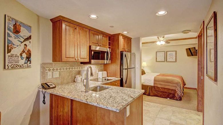 <b>Beaver Run Resort & Conference Center Suite</b>. Images powered by <a href="https://iceportal.shijigroup.com/" title="IcePortal" target="_blank">IcePortal</a>.