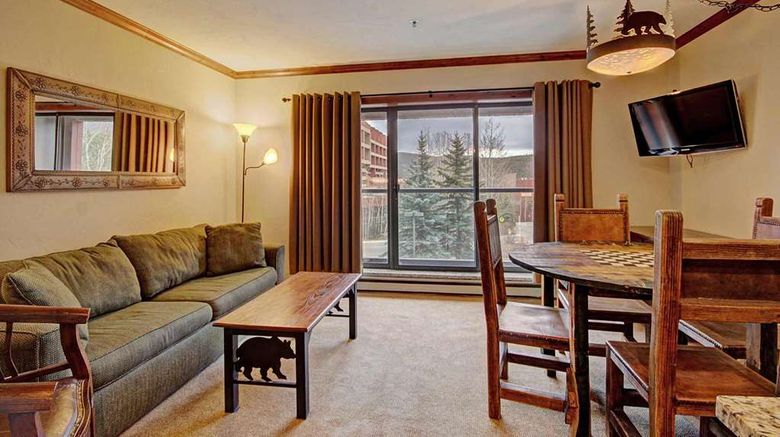 <b>Beaver Run Resort & Conference Center Suite</b>. Images powered by <a href="https://iceportal.shijigroup.com/" title="IcePortal" target="_blank">IcePortal</a>.