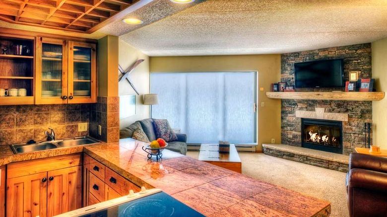 <b>Beaver Run Resort & Conference Center Suite</b>. Images powered by <a href="https://iceportal.shijigroup.com/" title="IcePortal" target="_blank">IcePortal</a>.