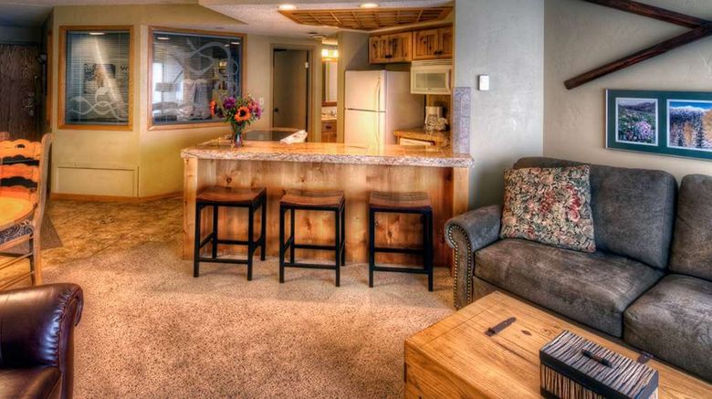 <b>Beaver Run Resort & Conference Center Suite</b>. Images powered by <a href="https://iceportal.shijigroup.com/" title="IcePortal" target="_blank">IcePortal</a>.