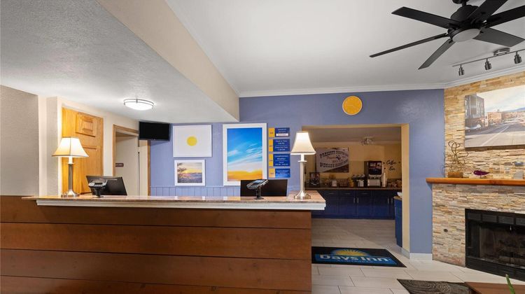 Days Inn Prescott Lobby