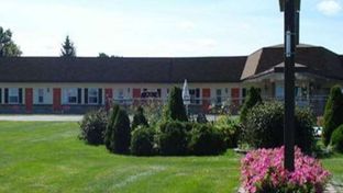 Knights Inn Pembroke