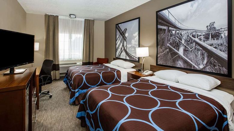 <b>Super 8 Altoona Room</b>. Images powered by <a href="https://iceportal.shijigroup.com/" title="IcePortal" target="_blank">IcePortal</a>.