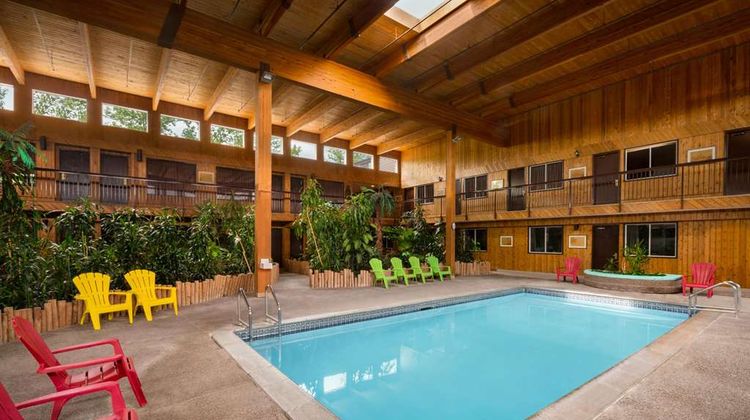Super 8 Prince George Pool