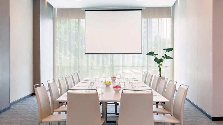 <b>NH Collection Barranquilla Smartsuites Meeting</b>. Images powered by <a href="https://iceportal.shijigroup.com/" title="IcePortal" target="_blank">IcePortal</a>.