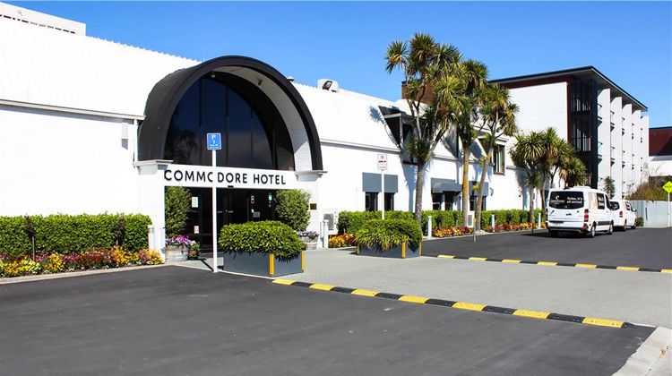 Commodore Airport Hotel Exterior