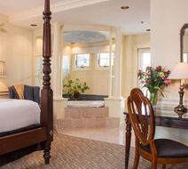 The Dan'l Webster Inn & Spa Room