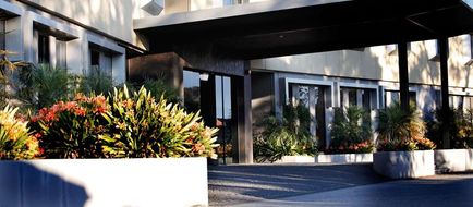 Golden Pebble Hotel Exterior