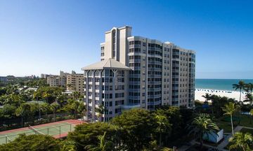GullWing Beach Resort