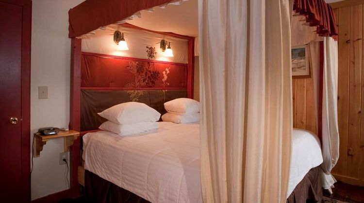 La Tourelle Hotel, Bistro, & Spa Suite