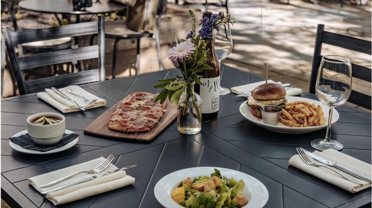 La Tourelle Hotel, Bistro, & Spa Restaurant