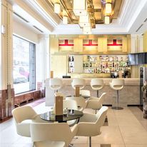 Hotel Majestic Plaza