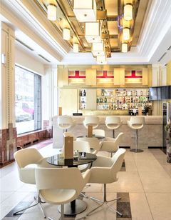 Hotel Majestic Plaza
