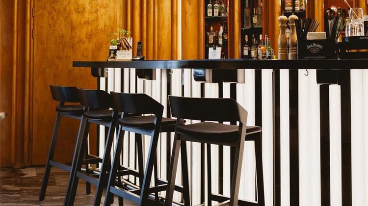 Metropol Hotel Restaurant