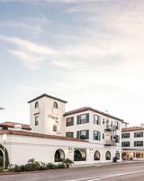 Montecito Inn