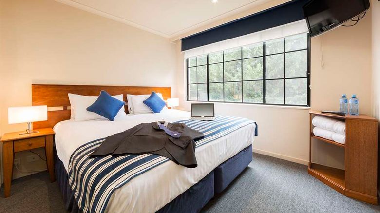 <b>Best Western Plus Canberra Central Apart Suite</b>. Images powered by <a href="https://iceportal.shijigroup.com/" title="IcePortal" target="_blank">IcePortal</a>.