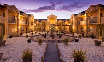 Best Western Plus Canberra Central Apart