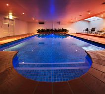 Best Western Plus Canberra Central Apart Pool